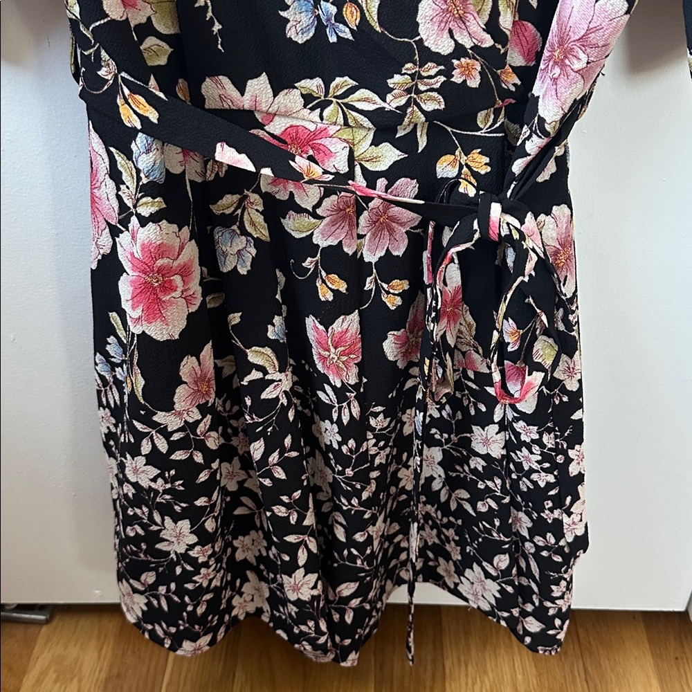 Trixxi Black Romper with Floral Pattern Size L - Picture 4 of 8